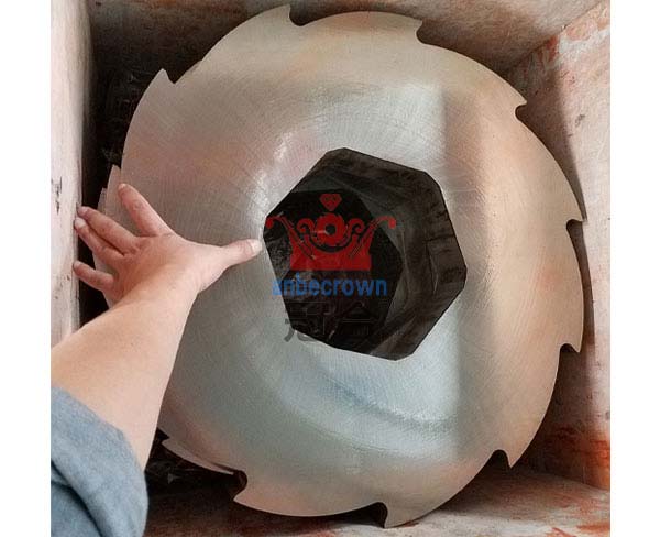 垃圾撕碎機(jī)生產(chǎn)中的安全防護(hù)出了問(wèn)題怎么辦？